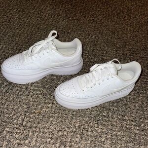 WOMEN'S NIKE COURT VISION ALTA LEATHER PLATFORM SNEAKERS